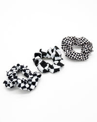Stage Win Scrunchie Set
