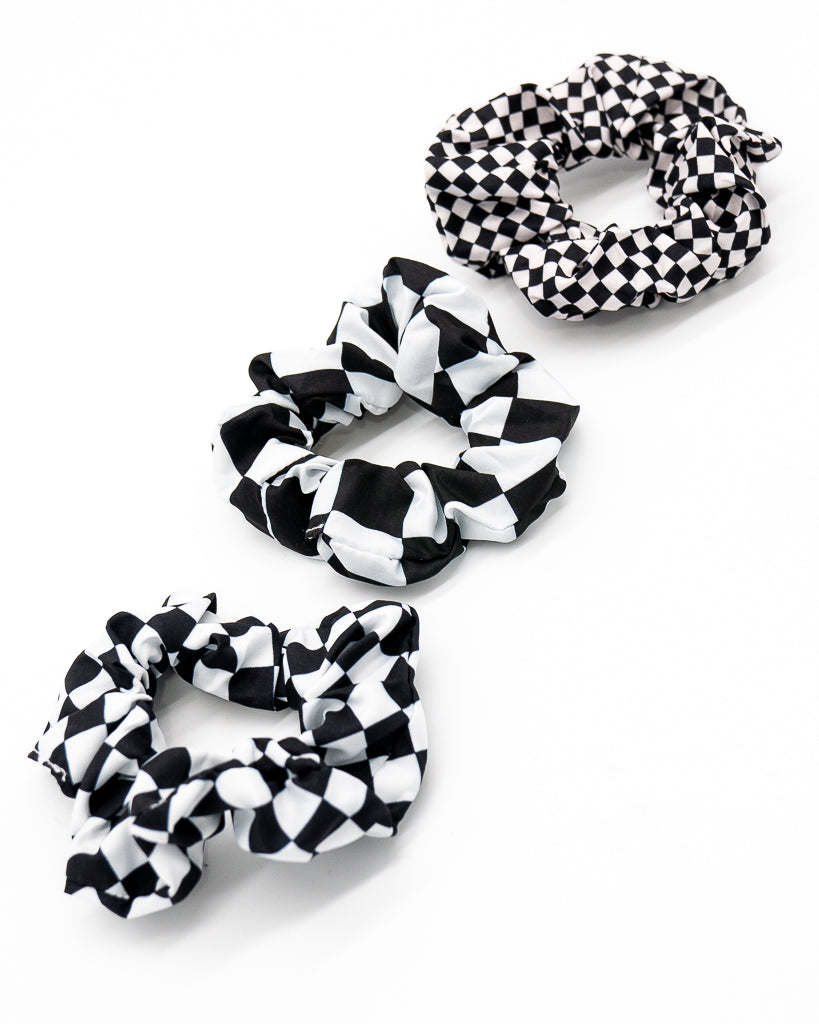 Stage Win Scrunchie Set